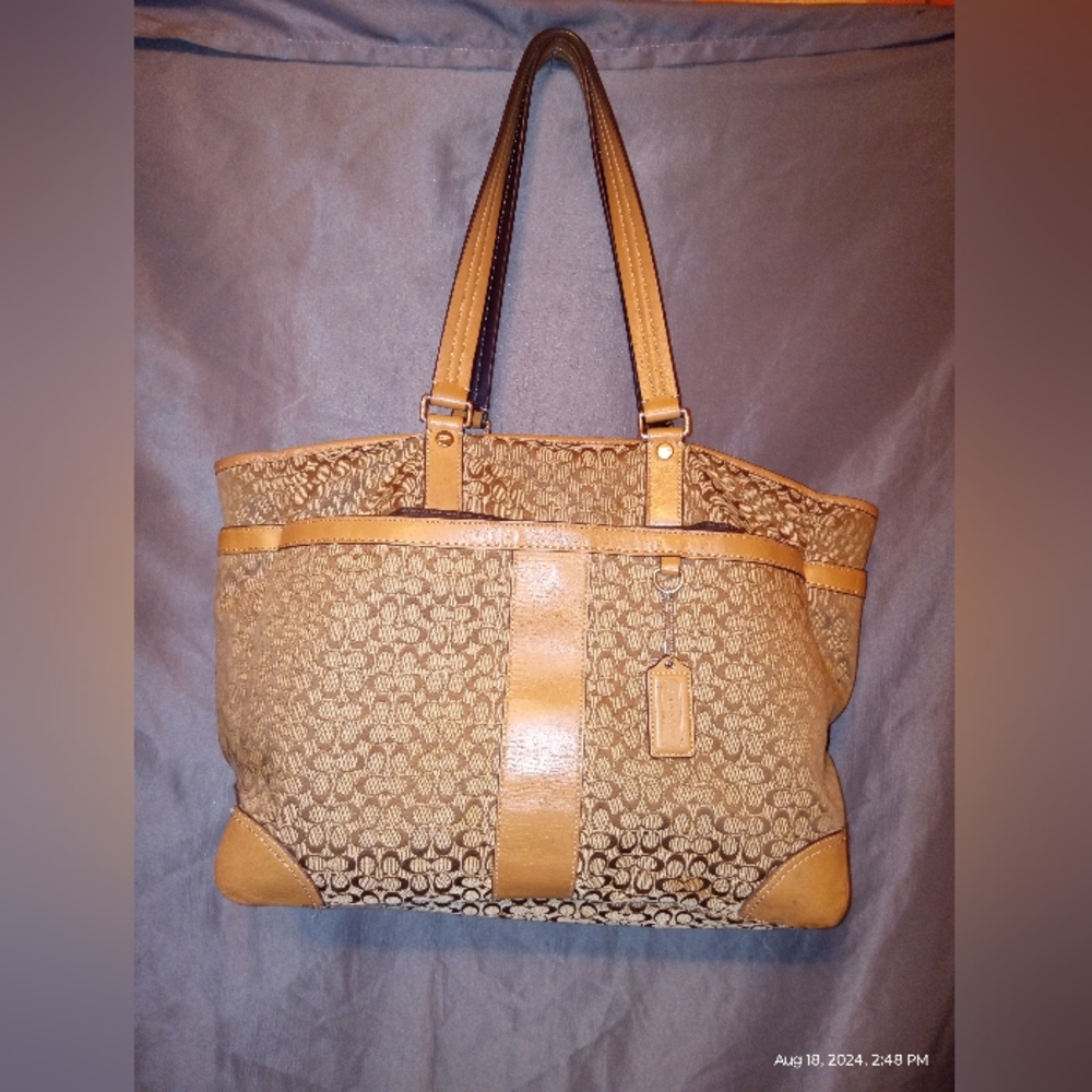 Coach khaki signature shoulder tote